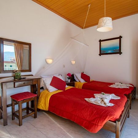 Akis Villa Studios & Apartment With Pool By Hotelius Агиос Георгиос Пагон Екстериор снимка