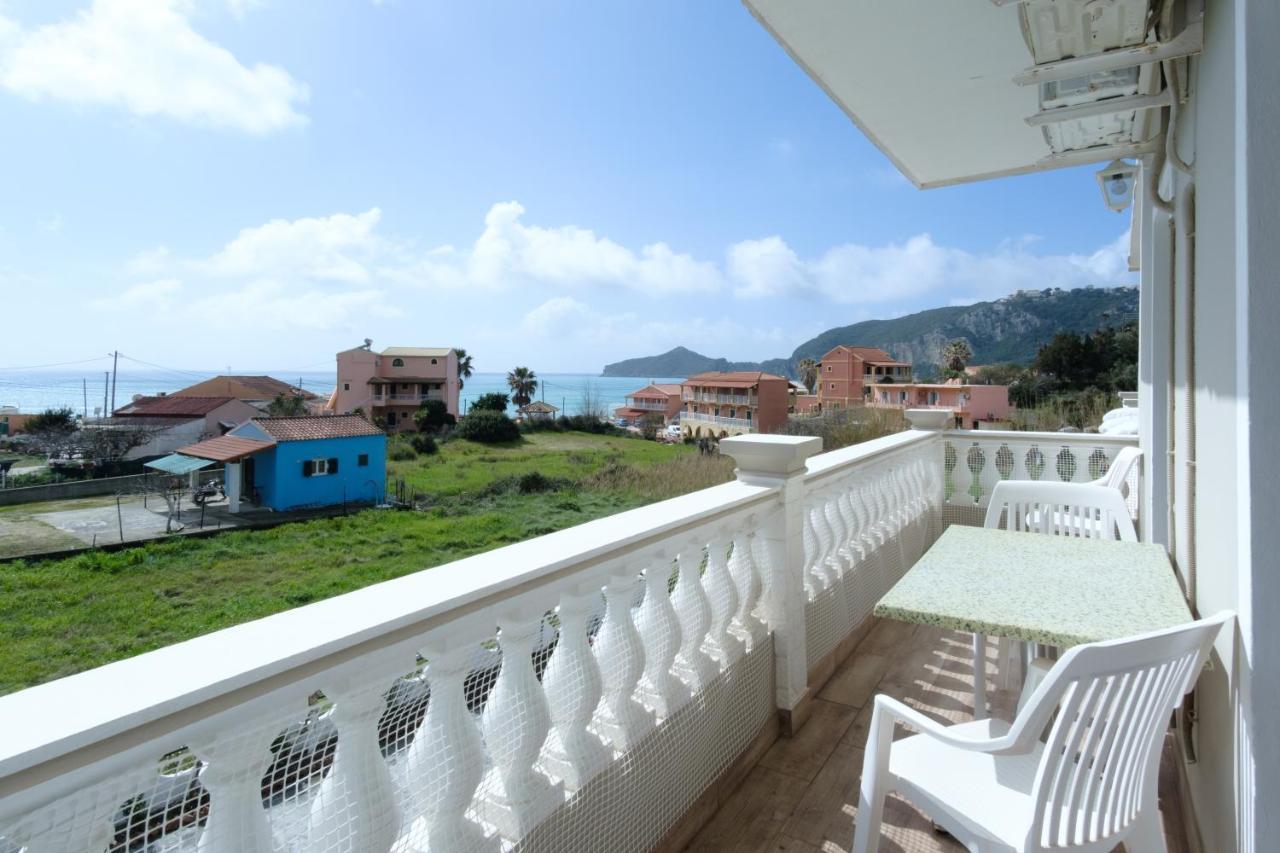 Akis Villa Studios & Apartment With Pool By Hotelius Агиос Георгиос Пагон Екстериор снимка