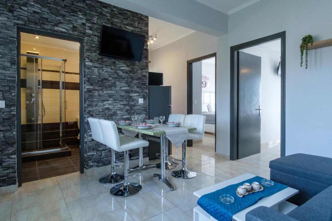 Akis Villa Studios & Apartment With Pool By Hotelius Агиос Георгиос Пагон Екстериор снимка